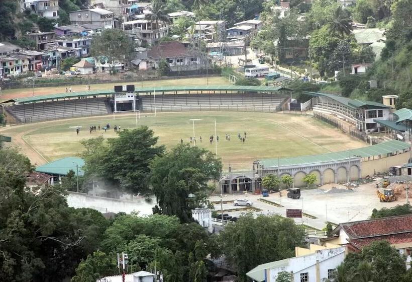 Impala City Hotel And Hostel Kandy 50