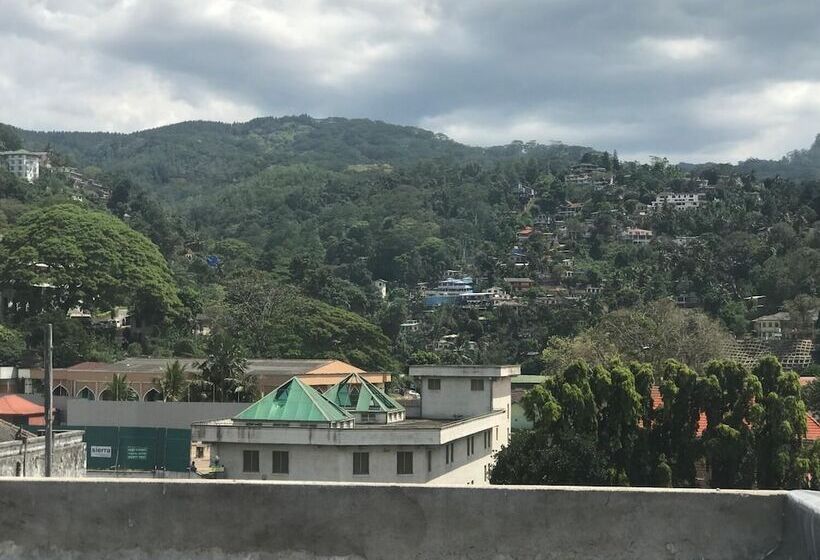 Impala City Hotel And Hostel Kandy 50