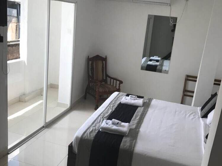 Impala City Hotel And Hostel Kandy 50