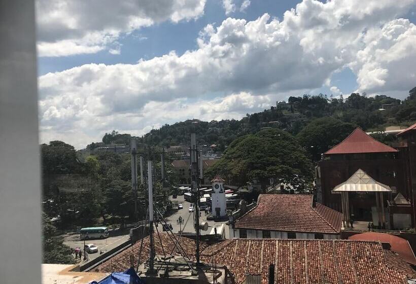 Impala City Hotel And Hostel Kandy 50