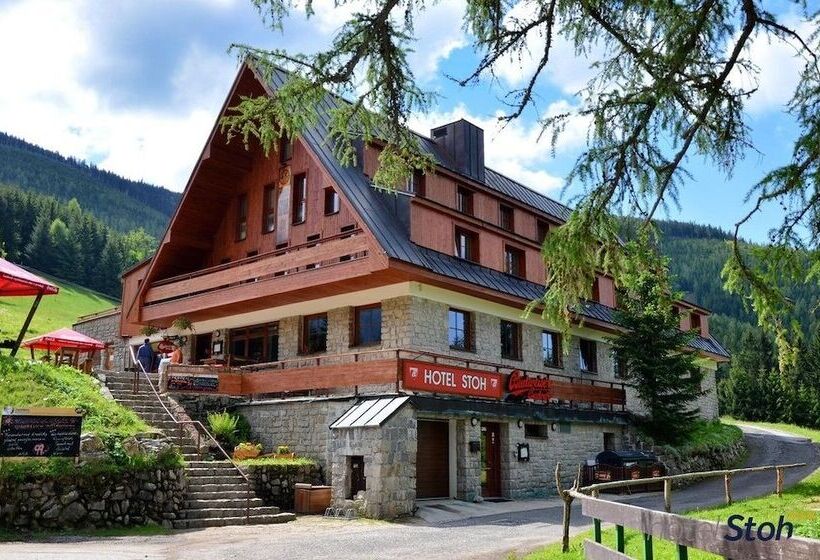 Ski Hotel Stoh