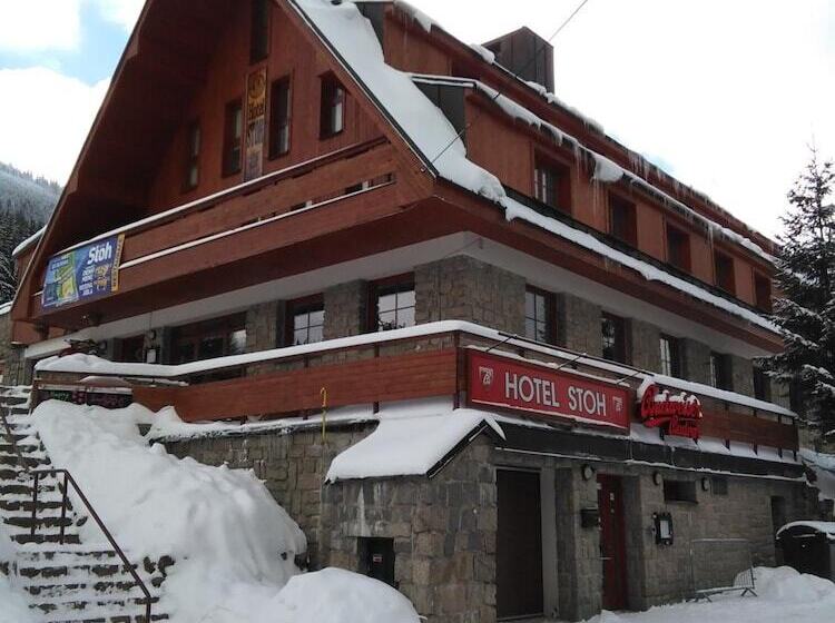 Ski Hotel Stoh