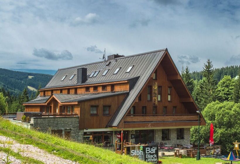 Ski Hotel Stoh
