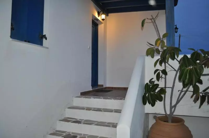 Akitos Maisonette