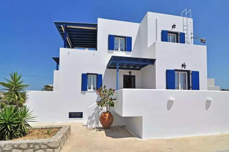 Akitos Maisonette