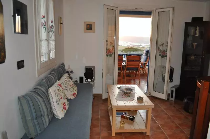 Akitos Maisonette