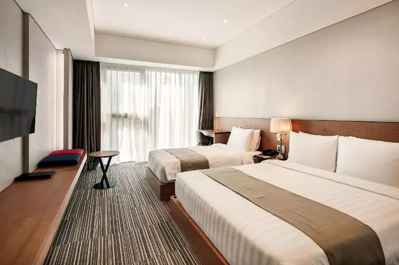 ホテル Golden Tulip Incheon Airport