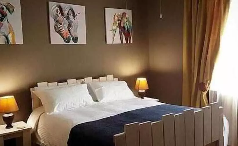 Hotelli 86 On Langenhoven B&b