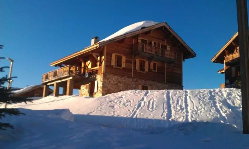 هتل Chalet Odalys Des Neiges