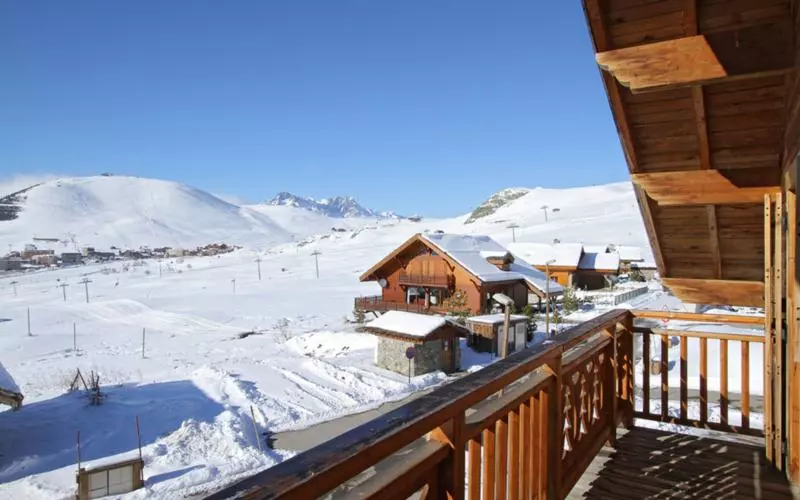 هتل Chalet Odalys Des Neiges