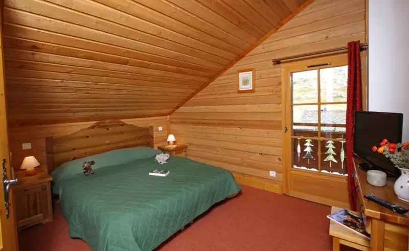 هتل Chalet Odalys Des Neiges
