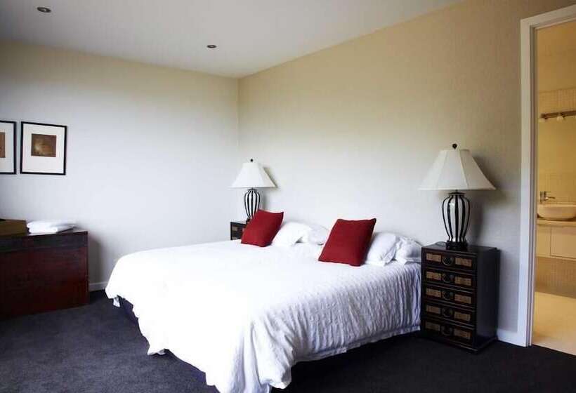 فندق Dragonfly Lodge