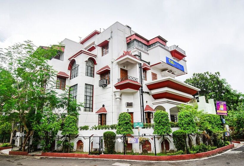 Отель Fabexpress Ullash Residency