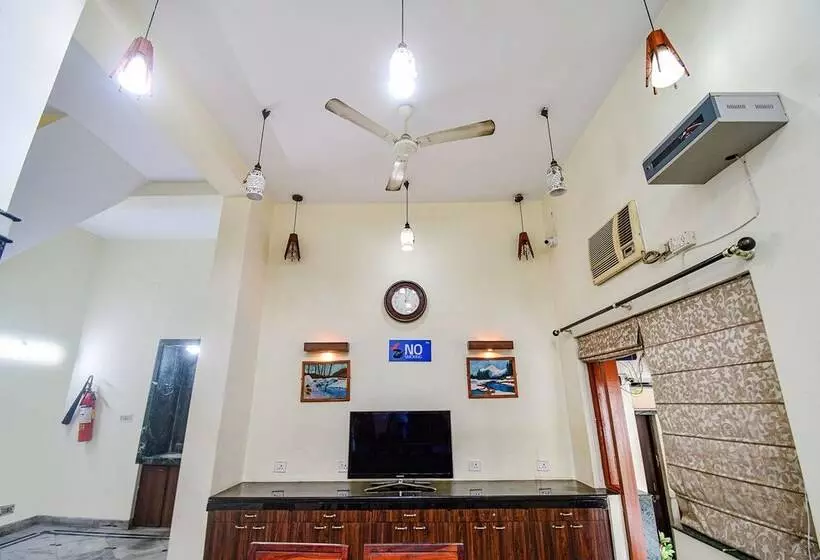 Hotelli Fabexpress Ullash Residency