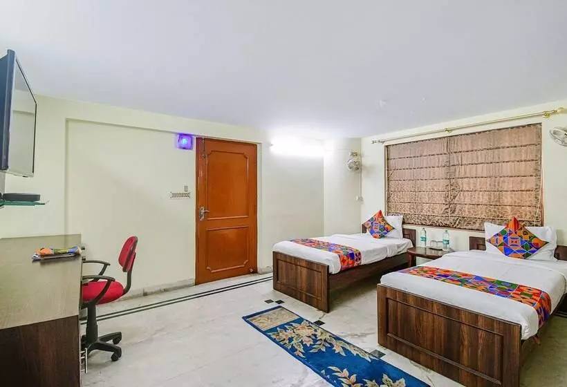 Hotelli Fabexpress Ullash Residency