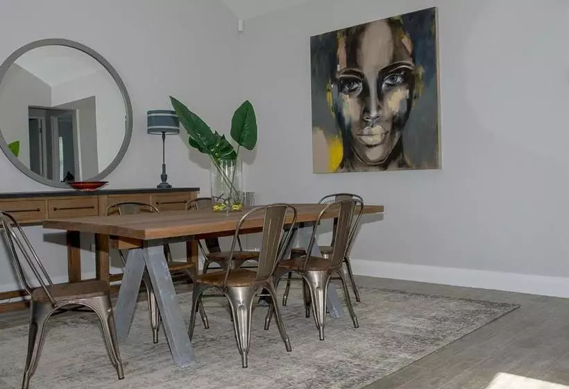 Hotelli Fernkloof Fairways Villa