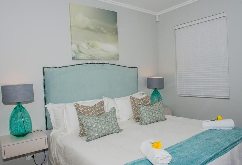 בית מלון כפרי Fernkloof Fairways Villa