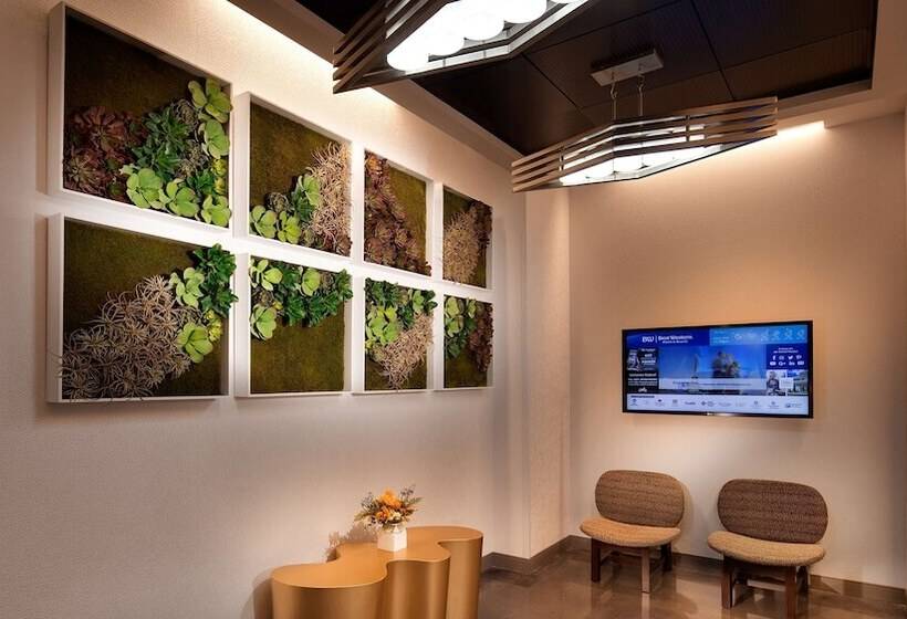 Glo Hotel Asheville Blue Ridge Parkway