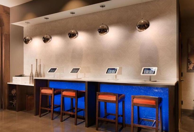 Glo Hotel Asheville Blue Ridge Parkway