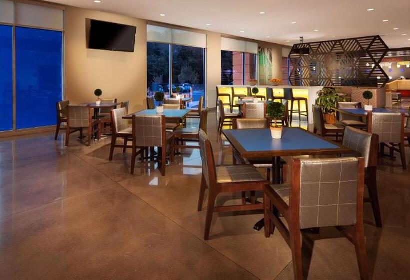 Glo Hotel Asheville Blue Ridge Parkway