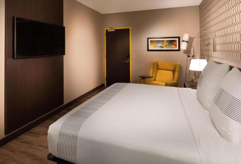 Glo Hotel Asheville Blue Ridge Parkway