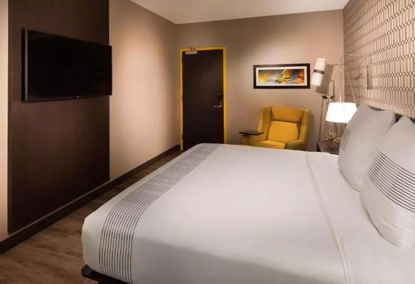 Glo Hotel Asheville Blue Ridge Parkway