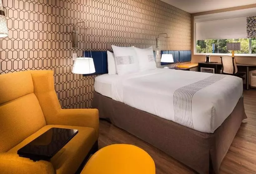 Glo Hotel Asheville Blue Ridge Parkway