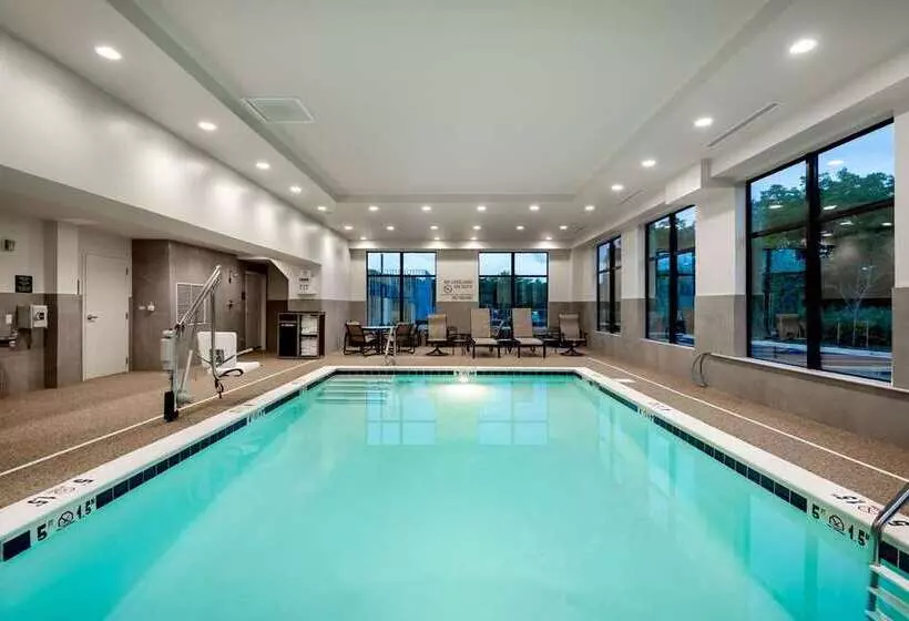Hotelli Hampton Inn Baltimore Bayview Campus