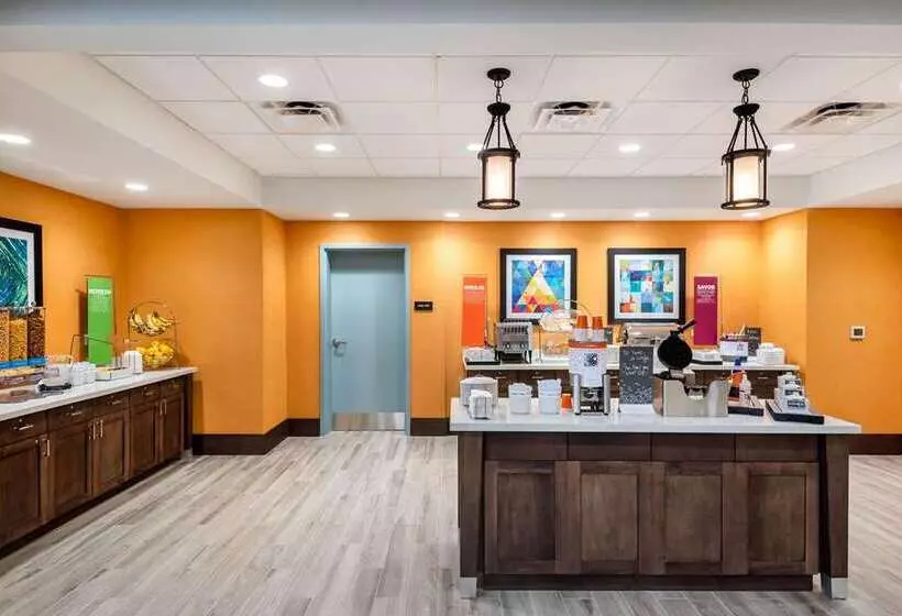 Hotelli Hampton Inn Baltimore Bayview Campus