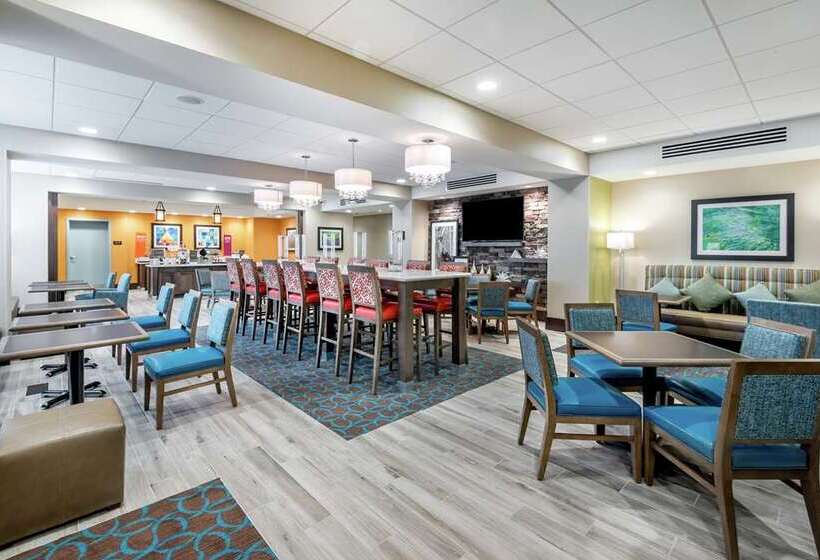 בית מלון כפרי Hampton Inn Baltimore Bayview Campus