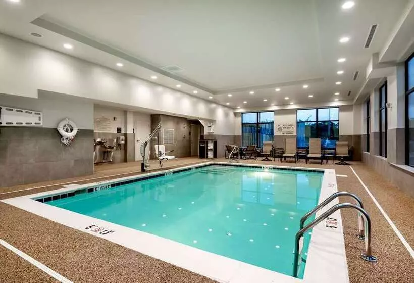 Hotelli Hampton Inn Baltimore Bayview Campus