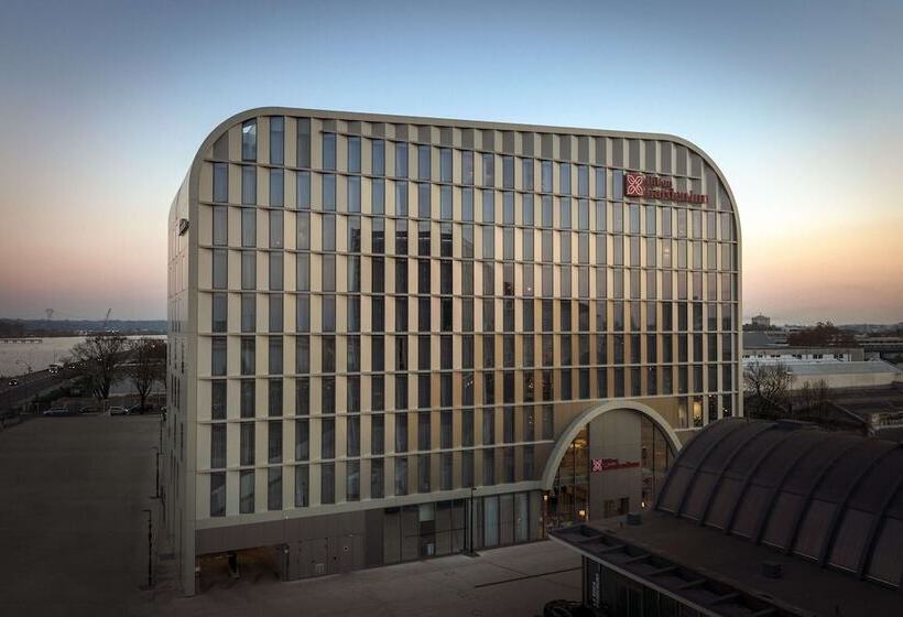 فندق Hilton Garden Inn Bordeaux Centre