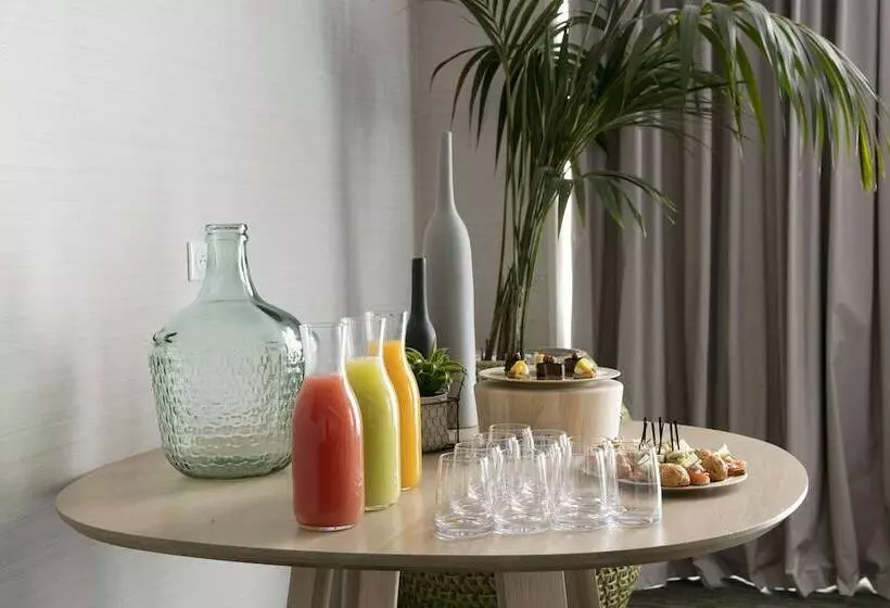هتل Hilton Garden Inn Bordeaux Centre