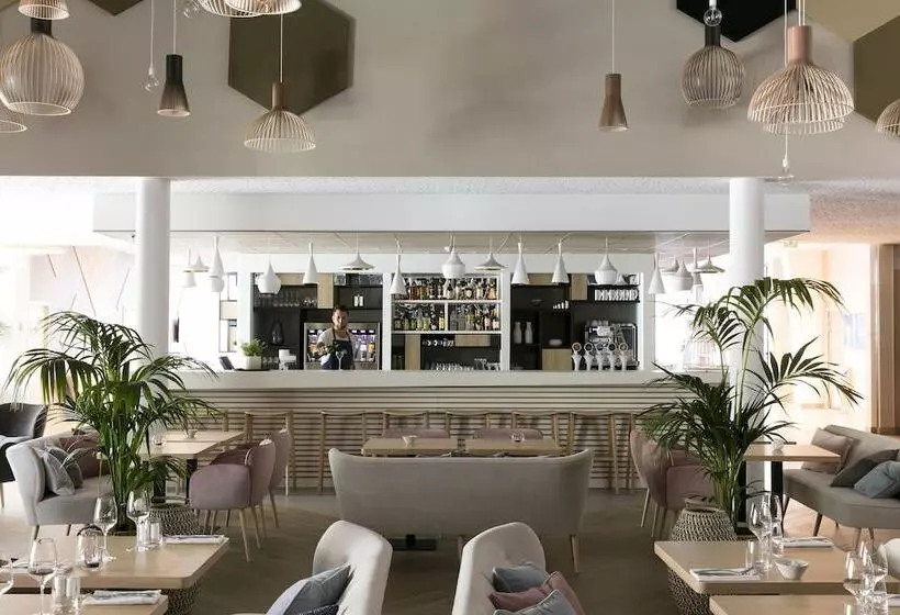 هتل Hilton Garden Inn Bordeaux Centre