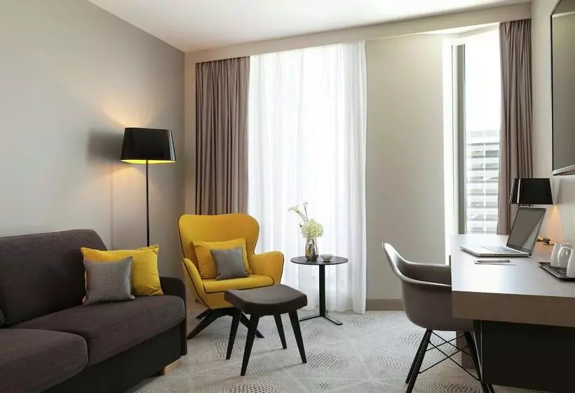 هتل Hilton Garden Inn Bordeaux Centre