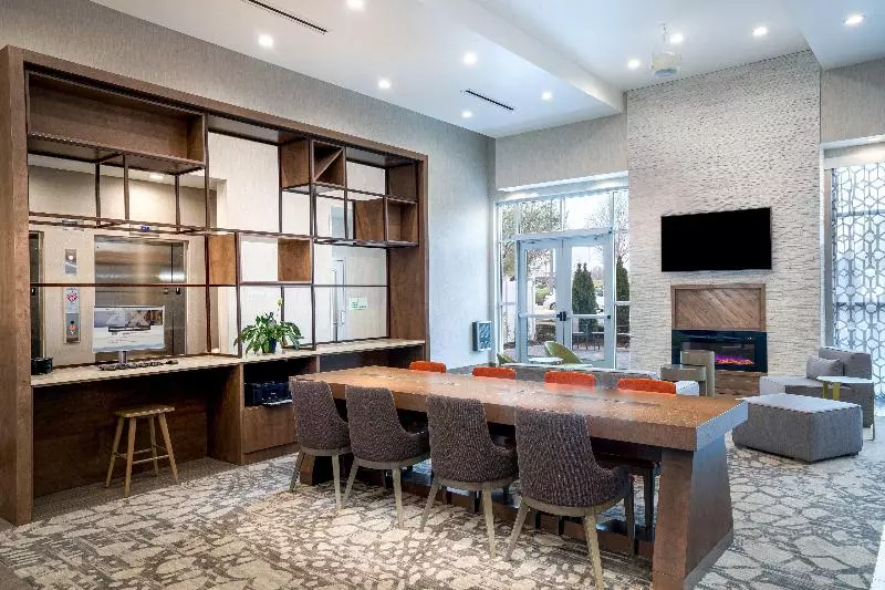 ホテル Holiday Inn & Suites Memphis Southeast Germantown, An Ihg