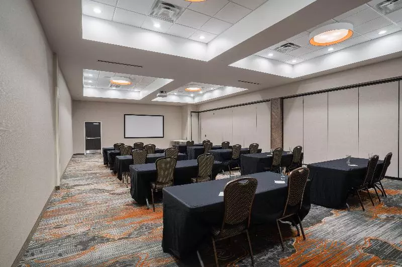 ホテル Holiday Inn & Suites Memphis Southeast Germantown, An Ihg
