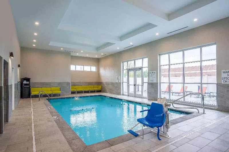 ホテル Holiday Inn & Suites Memphis Southeast Germantown, An Ihg