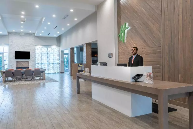 ホテル Holiday Inn & Suites Memphis Southeast Germantown, An Ihg