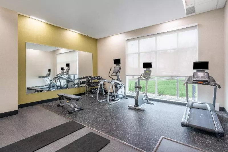 ホテル Holiday Inn & Suites Memphis Southeast Germantown, An Ihg