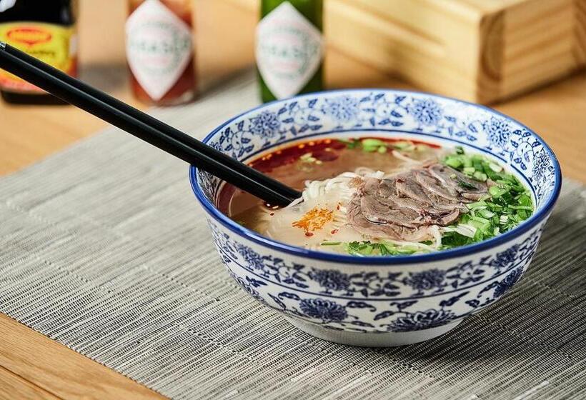 בית מלון כפרי Hualuxe Ningbo Harbor City, An Ihg