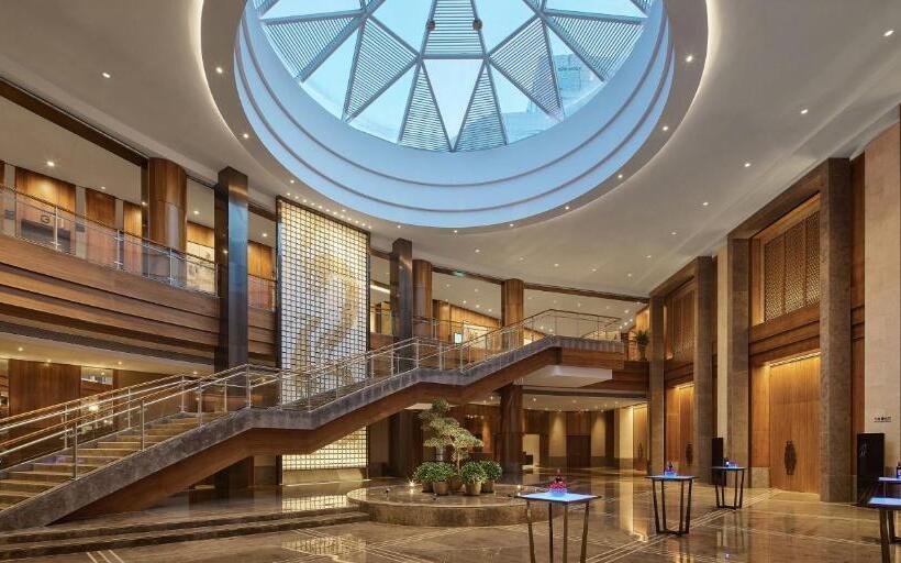 בית מלון כפרי Hualuxe Ningbo Harbor City, An Ihg