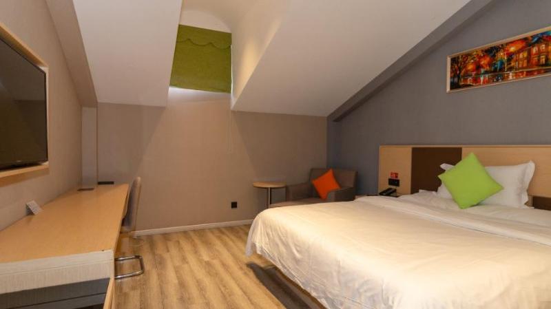 Отель Ibis Styles Nc Red Valley