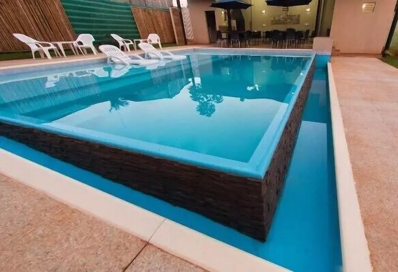 Hotelli Inga By Dot Suites