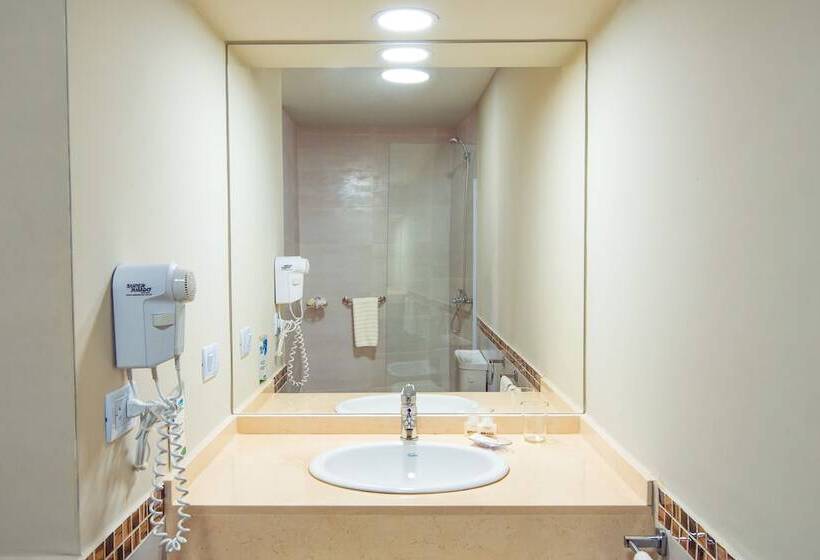 فندق Inga By Dot Suites