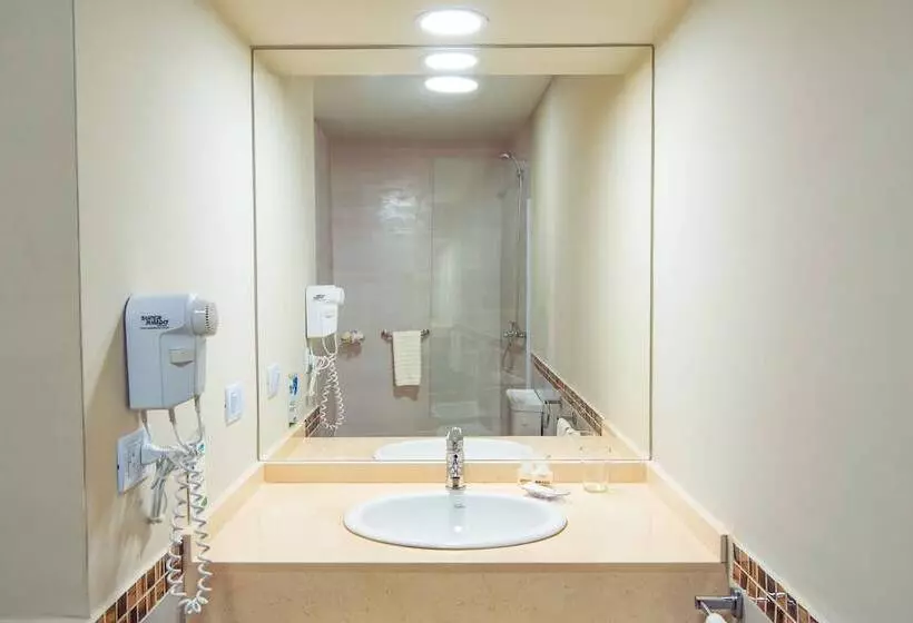 Hotelli Inga By Dot Suites