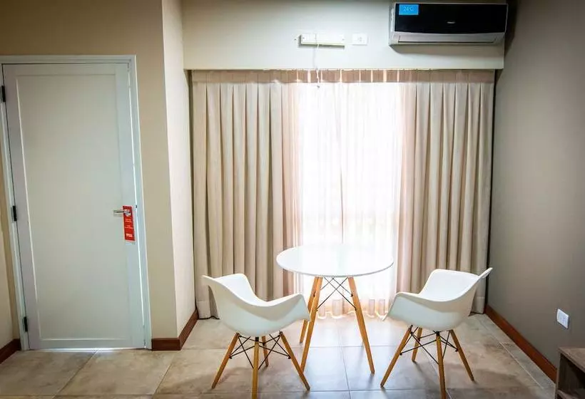 Hotelli Inga By Dot Suites