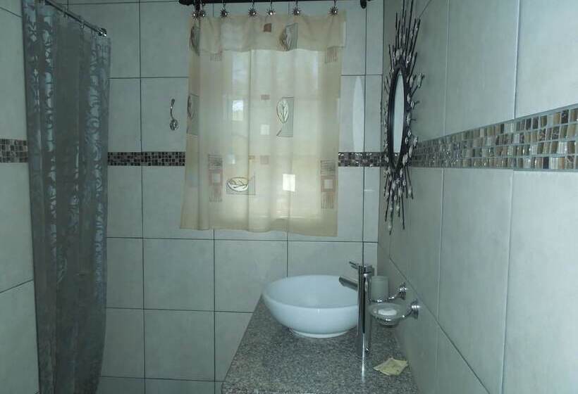 酒店 Lilac Lodge Purple House