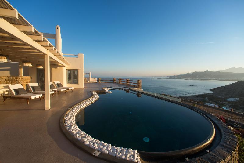 בית מלון כפרי Naxos Rock Villas