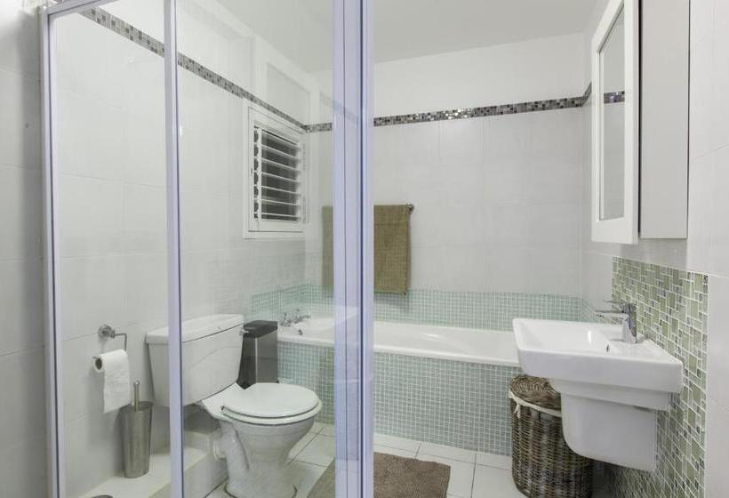 בית מלון כפרי Nine Frinton